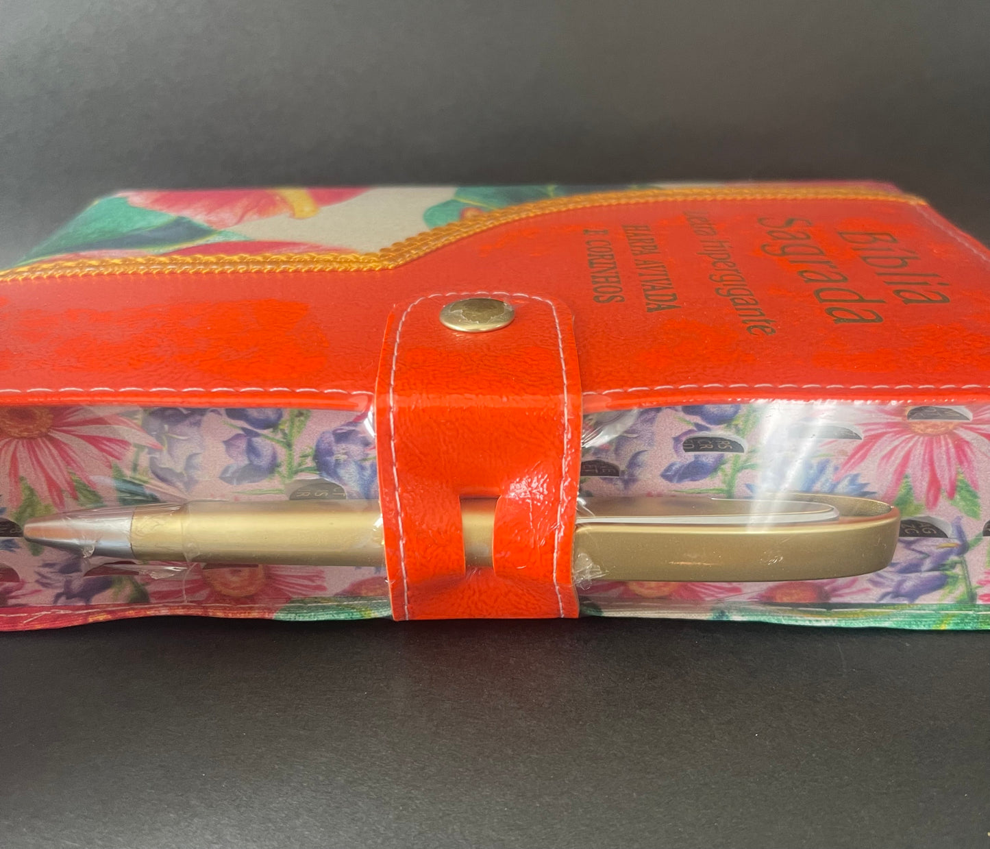 Bíblia Sagrada RC Letra hipergigante Com Harpa avivada e corinhos ziper e caneta .laranja